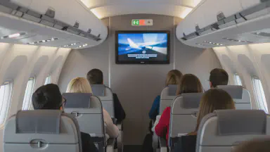 Passenger Aircraft Designed by Master Director: Theme Song Blasts at Takeoff, Emergency Exits Appear Only After End Credits - Style 1