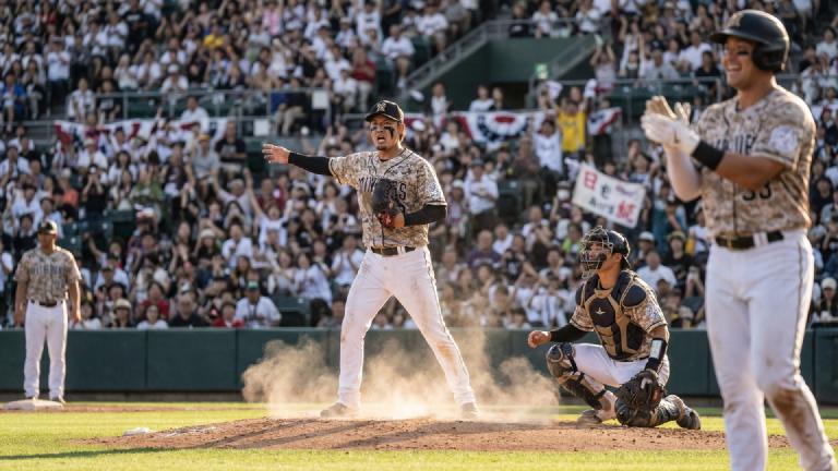 Pro Baseball Mandates Pre-Pitch 'Mie' Poses: Era Where 10 Seconds of Stillness Beats 100 mph Fastballs