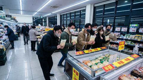 Not Poverty, But 'Ultimate Cutting Phase': Fitness Diagnosis Rebranding Financial Hardship as Positive Booms