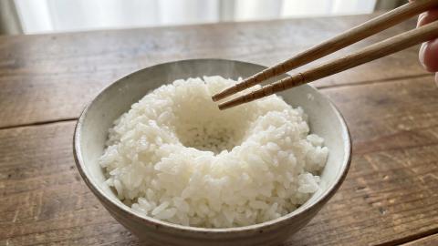 『ちくわ弁当 穴だけ版』発売、値段はフル装備